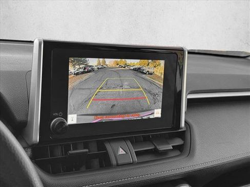 Used 2024 Toyota RAV4 XLE AWD/4WD image 14