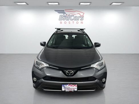 Used 2018 Toyota RAV4 XLE w/ Plus Extra Value Package AWD/4WD image 2