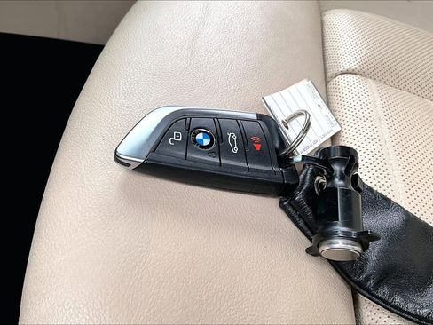 Used 2021 BMW X3 xDrive30i w/ Premium Package AWD/4WD image 15