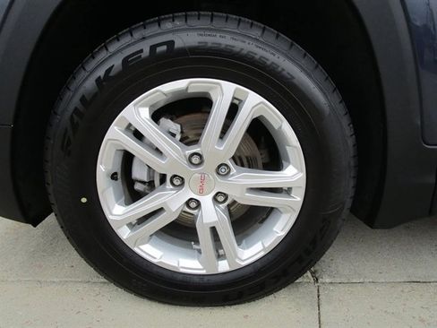 Used 2019 GMC Terrain SLE w/ Driver Convenience Package AWD/4WD image 30
