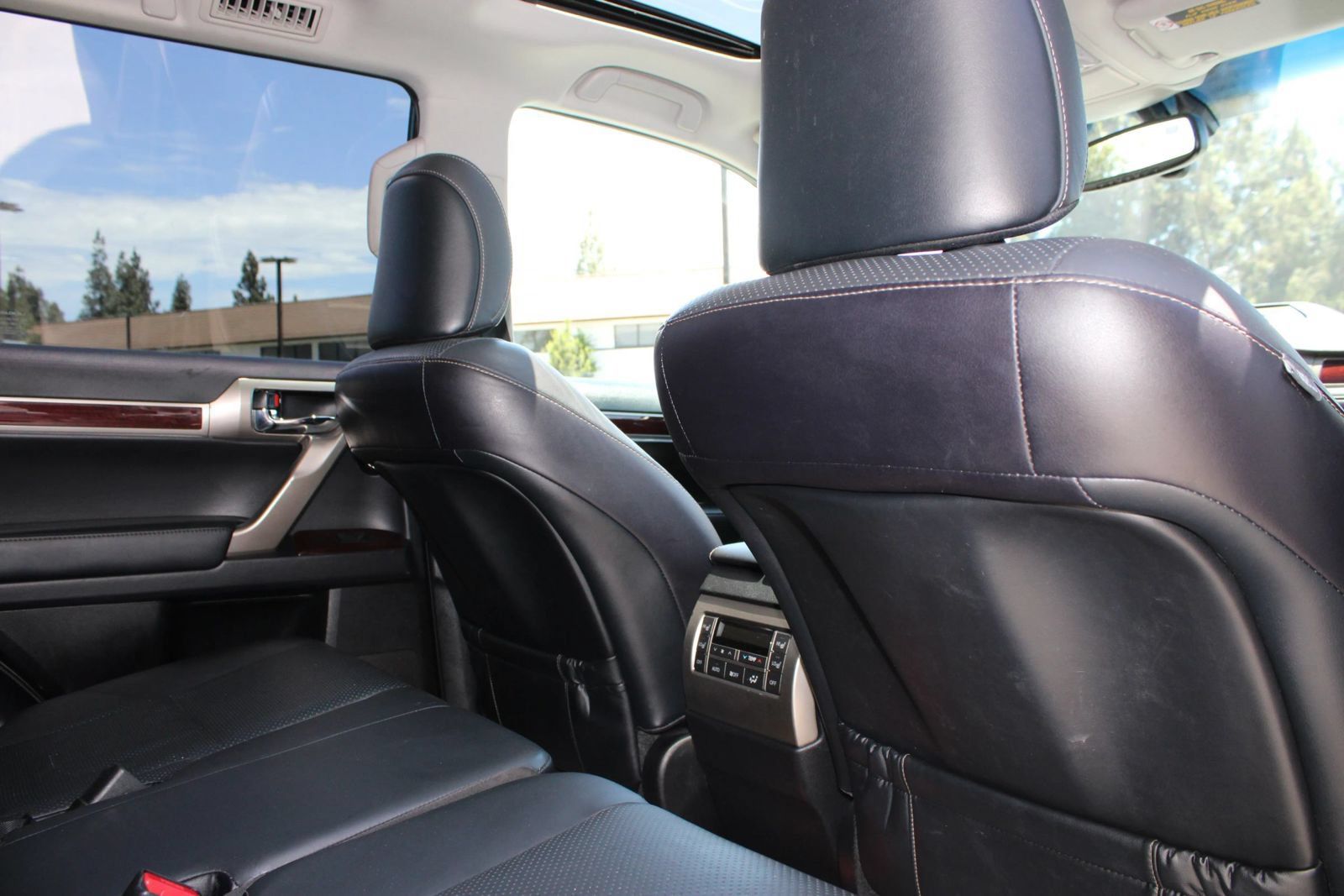 Used 2018 Lexus GX 460 Luxury AWD/4WD image 15