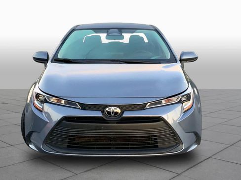 Used 2024 Toyota Corolla LE FWD image 4