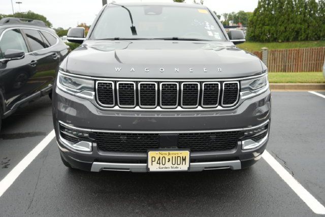 Used 2024 Jeep Wagoneer Series II w/ Flexible Seating Group AWD/4WD image 4
