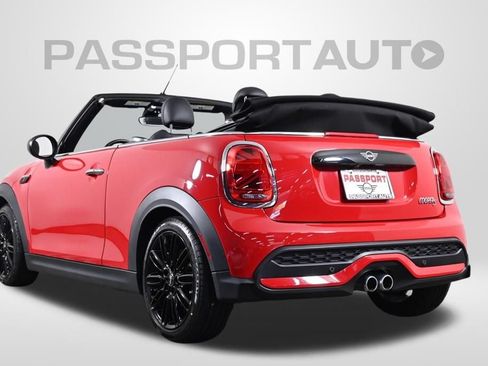 Used 2024 MINI Cooper S w/ Signature Upholstery Package FWD image 5