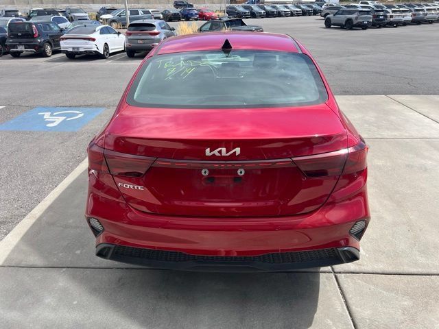Used 2023 Kia Forte LXS FWD image 5