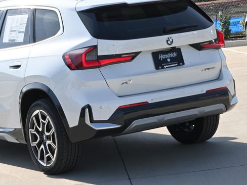 New 2026 BMW X1 xDrive28i w/ Technology Package image 6