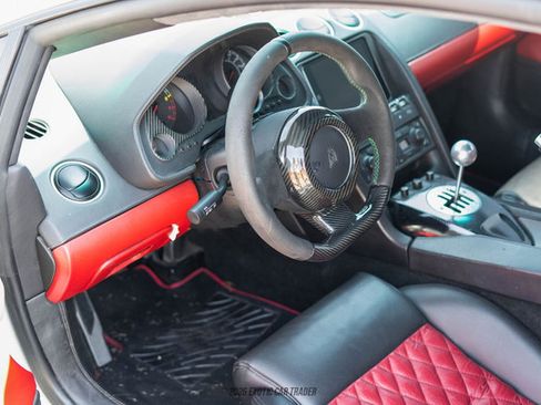 Used 2004 Lamborghini Gallardo AWD/4WD image 32