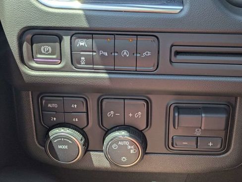 Used 2022 Chevrolet Suburban LT w/ Max Trailering Package AWD/4WD image 26