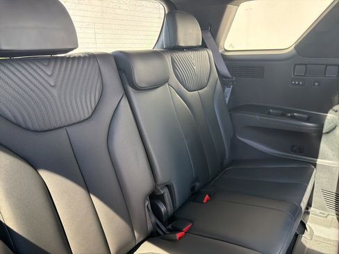 Used 2024 Hyundai Palisade Calligraphy AWD/4WD image 8