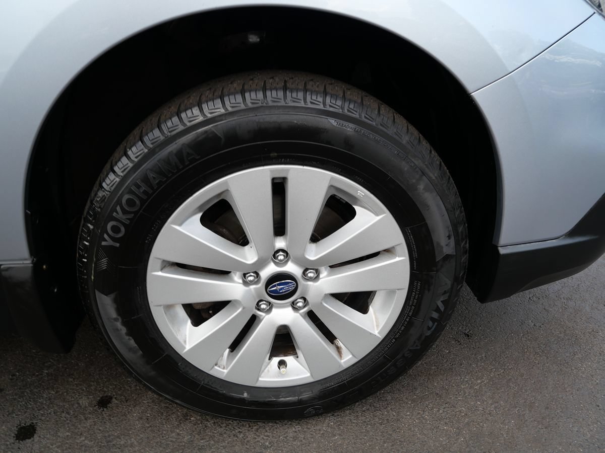 Used 2017 Subaru Outback 2.5i Premium AWD/4WD image 39