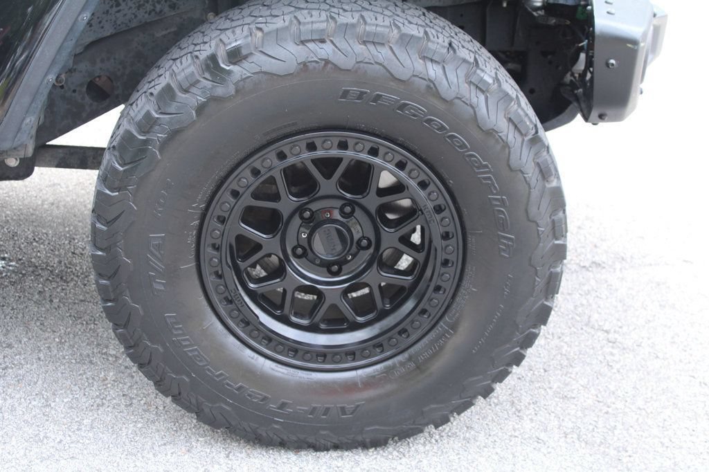 Used 2018 Jeep Wrangler Unlimited Rubicon AWD/4WD image 39