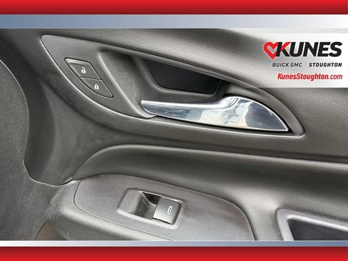 Used 2019 Chevrolet Equinox LT AWD/4WD image 39