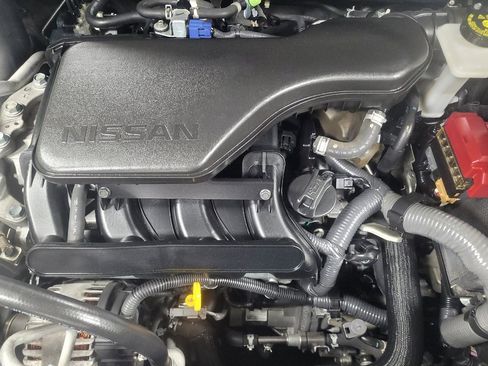 Used 2017 Nissan Rogue Sport SV FWD image 30