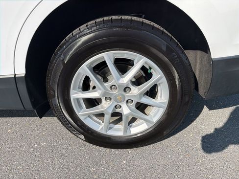 Used 2022 Chevrolet Equinox LT AWD/4WD image 13