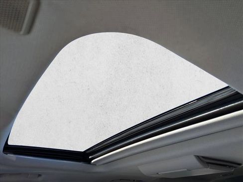 Used 2019 GMC Yukon Denali w/ Denali Ultimate Package image 16