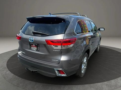Used 2018 Toyota Highlander Limited Platinum AWD/4WD image 7