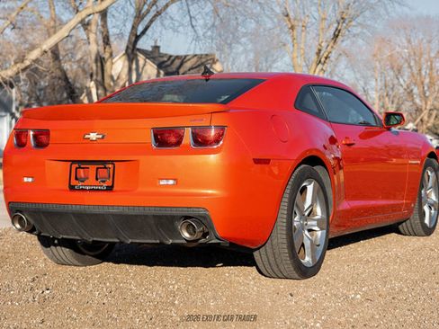 Used 2010 Chevrolet Camaro SS w/ RS Package RWD image 8