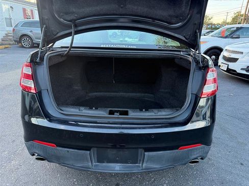 Used 2013 Ford Taurus SEL image 10