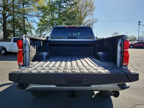 New 2026 Chevrolet Silverado 3500 High Country w/ High Country Premium Package AWD/4WD image 5