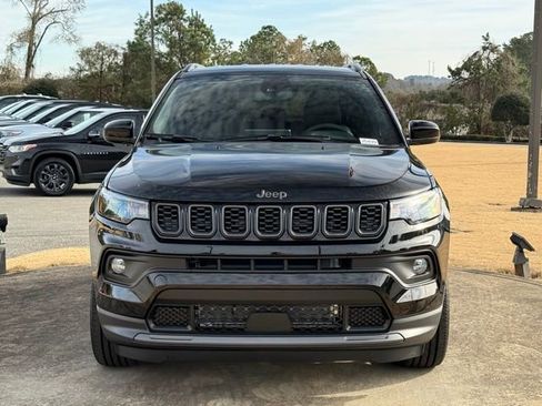 New 2026 Jeep Compass Latitude image 2