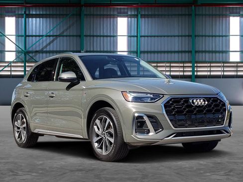 Used 2023 Audi Q5 2.0T Premium w/ Convenience Package AWD/4WD image 6