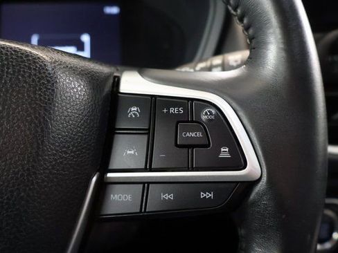 Used 2024 Toyota Grand Highlander XLE image 19