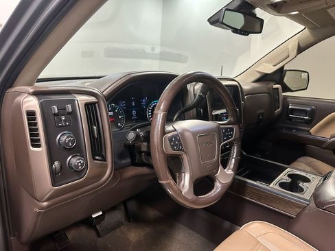 Used 2018 GMC Sierra 1500 Denali w/ Denali Ultimate Package image 8