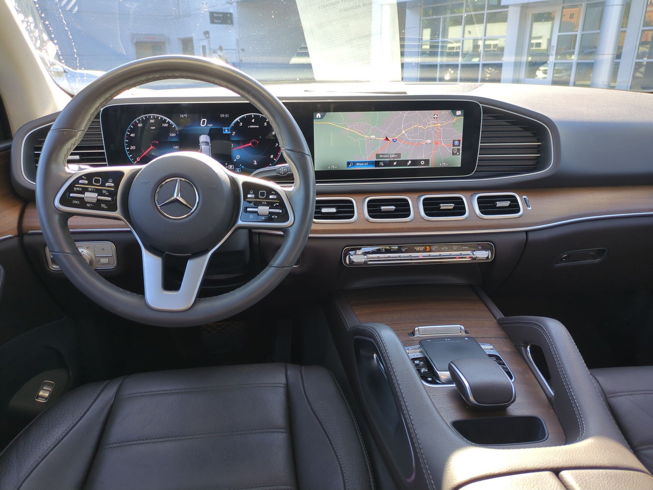 Used 2020 Mercedes-Benz GLE 350 4MATIC image 32