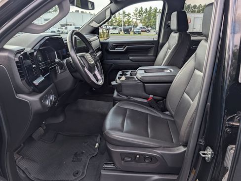Used 2024 GMC Sierra 1500 SLT AWD/4WD image 17