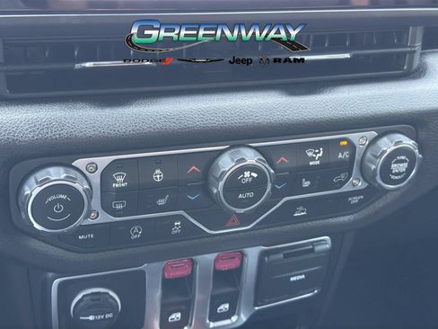 Used 2024 Jeep Wrangler Sport AWD/4WD image 22
