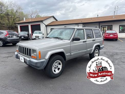 Used 2001 Jeep Cherokee Sport image 1