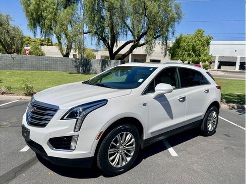 Used 2018 Cadillac XT5 Luxury w/ Driver Awareness Package image 7