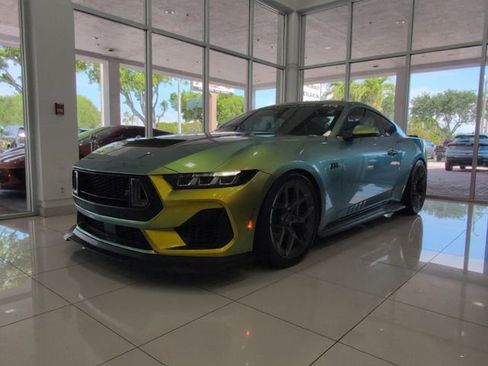 Used 2025 Ford Mustang GT Premium w/ GT Performance Package RWD image 3