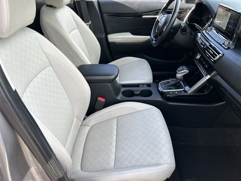 Used 2022 Kia Seltos SX w/ Sunroof Package AWD/4WD image 9