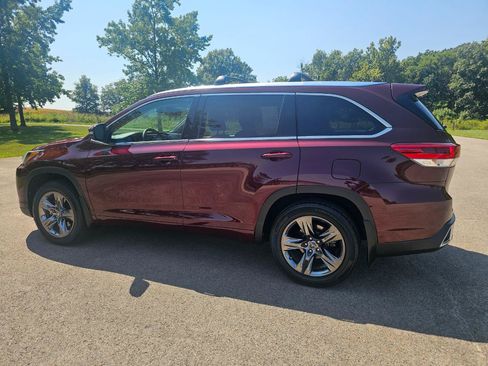 Used 2018 Toyota Highlander Limited Platinum AWD/4WD image 8