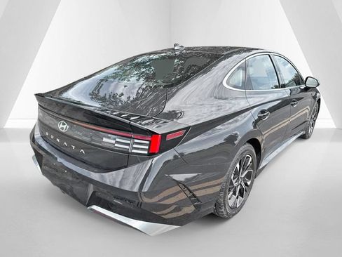 Used 2025 Hyundai Sonata SEL FWD image 7