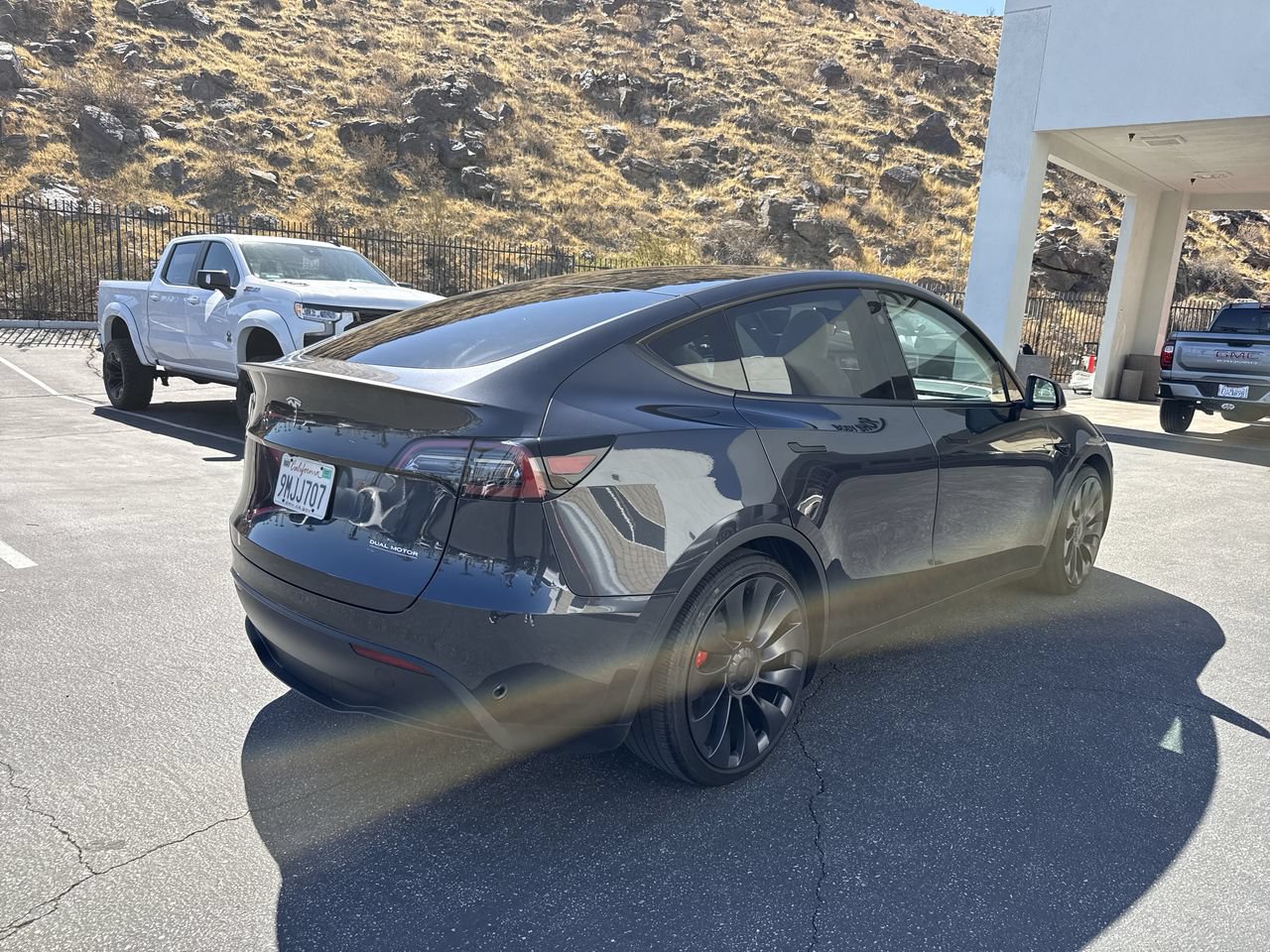 Used 2024 Tesla Model Y Performance AWD/4WD image 8