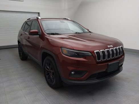 Used 2019 Jeep Cherokee Latitude Plus w/ Cold Weather Group AWD/4WD image 13