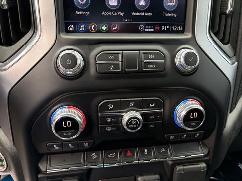 Used 2022 GMC Sierra 1500 SLT w/ SLT Premium Package AWD/4WD image 18