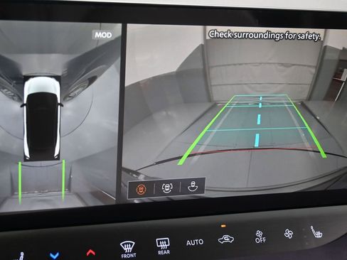 New 2026 Nissan Leaf SV+ w/ Floor Mat Package (SV+) FWD image 11