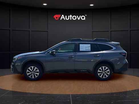 Used 2022 Subaru Outback Premium AWD/4WD image 2