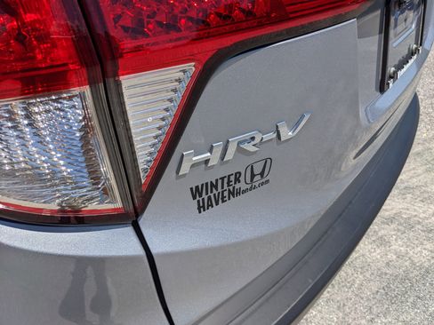 Used 2022 Honda HR-V LX image 14
