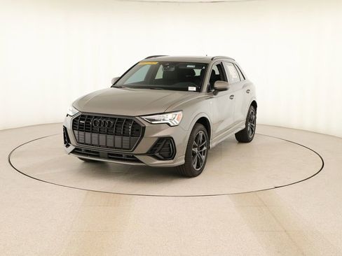 New 2025 Audi Q3 2.0T Premium image 12