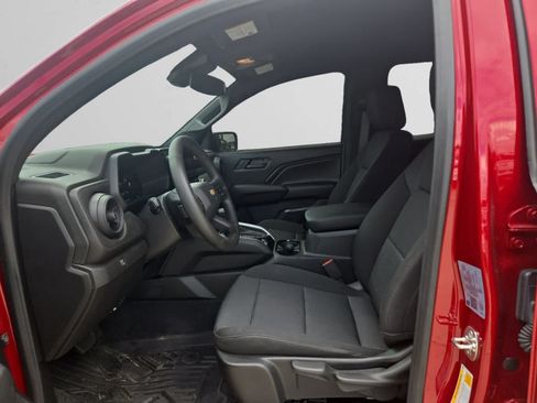 Used 2026 Chevrolet Colorado W/T w/ WT Custom Package RWD image 9