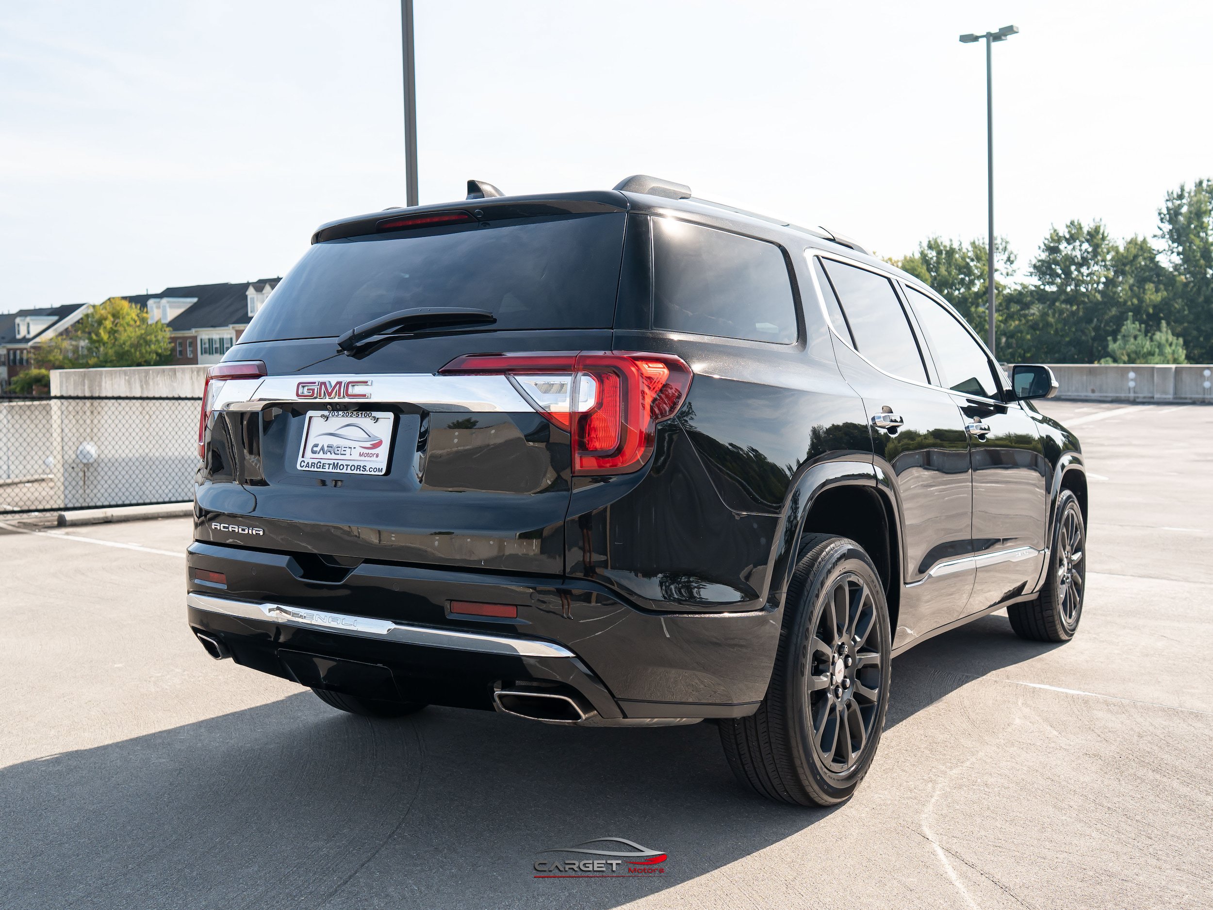 Used 2020 GMC Acadia Denali w/ Technology Package FWD image 7