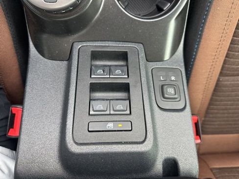 Used 2021 Ford Bronco Outer Banks image 24