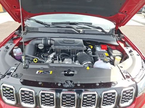 Used 2024 Jeep Compass Limited w/ Sun and Sound Group image 11