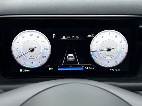 Used 2023 Hyundai Tucson Limited AWD/4WD image 21