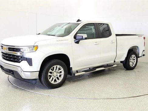 Used 2023 Chevrolet Silverado 1500 LT image 3