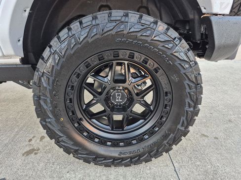 New 2025 Ford Bronco Big Bend image 12